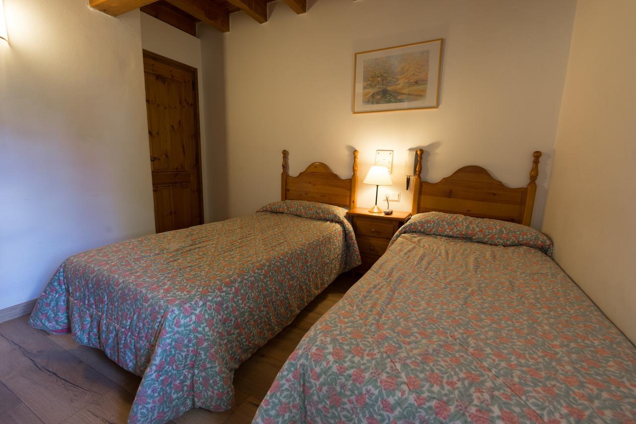 Residencial La Solana Hotel Vall De Boi Bagian luar foto
